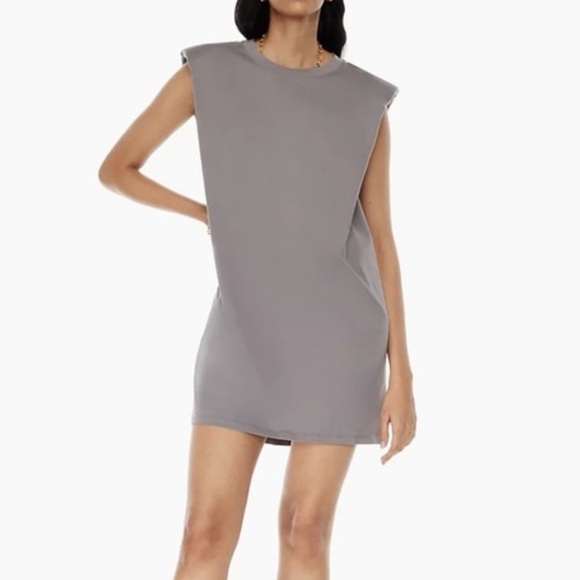 Aritzia Dresses & Skirts - Aritzia Babaton Shoulder Pad Dress Beige 2XS